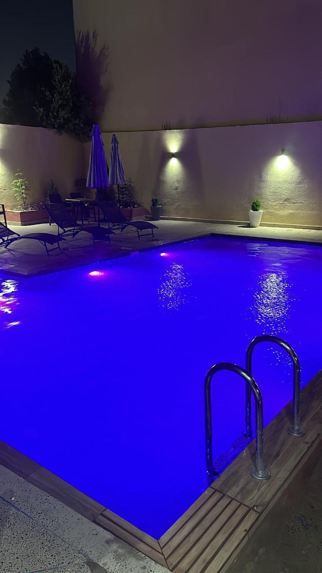 Moonrise Villa Vip 米德勒特 外观 照片