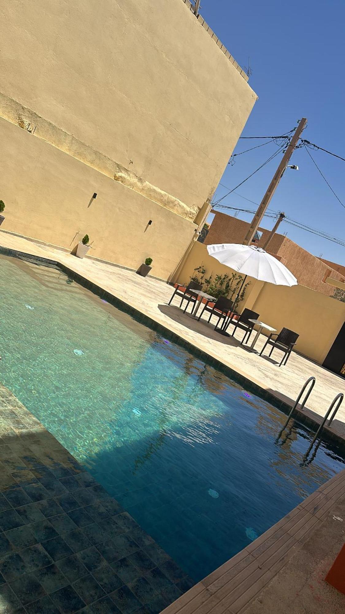 Moonrise Villa Vip 米德勒特 外观 照片